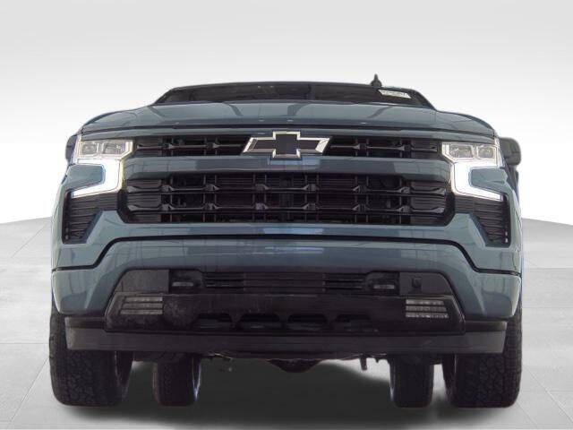 Used 2024 Chevrolet Silverado 1500 RST with VIN 1GCUDEE8XRZ176757 for sale in Maysville, KY
