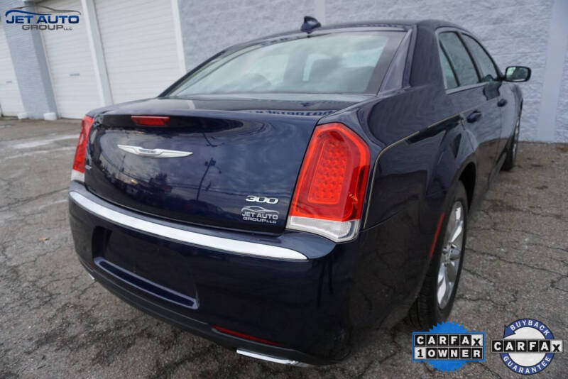 2015 Chrysler 300 Limited