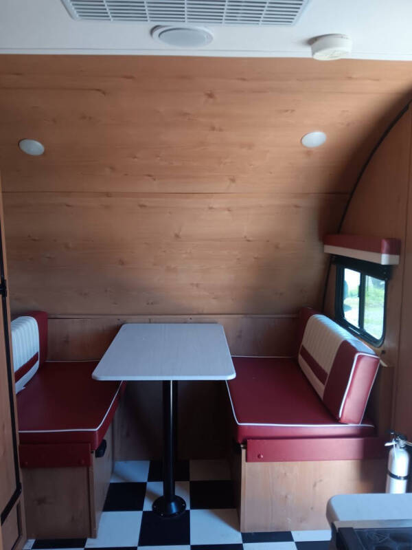 2022 Riverside RV RETRO 165