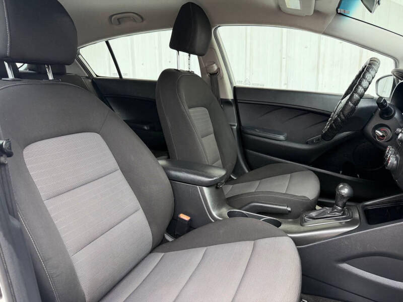 2016 Kia Forte5 EX