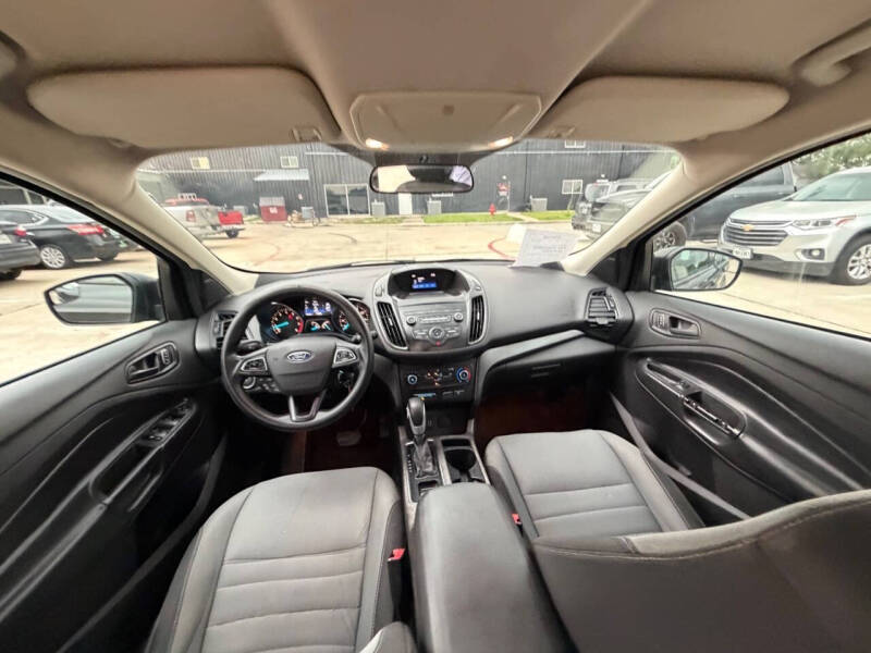 2019 Ford Escape S