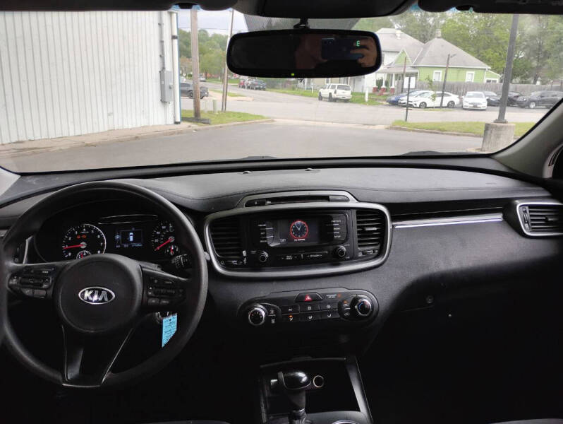 2016 Kia Sorento L