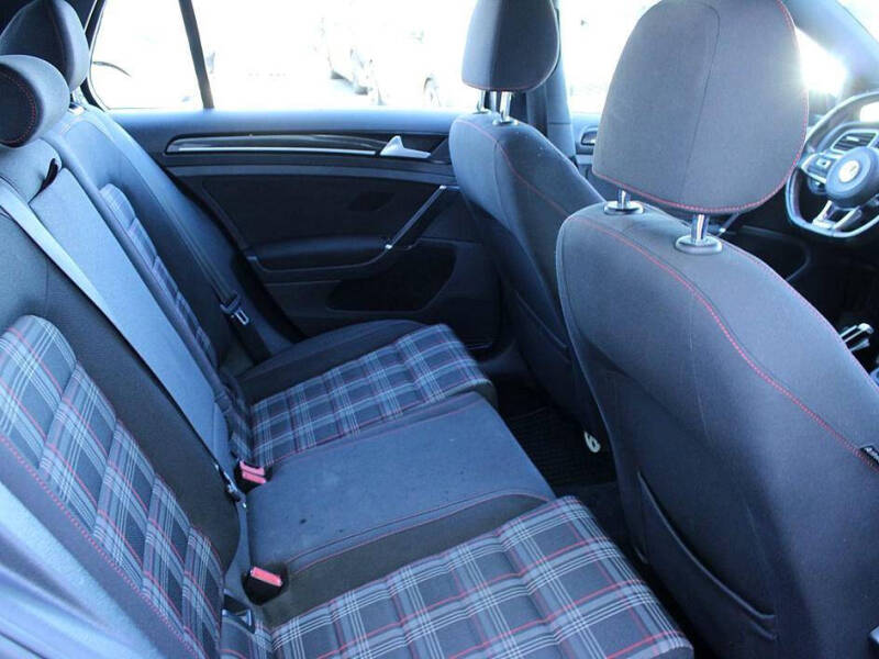 2016 Volkswagen Golf GTI S