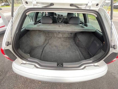 2003 Volvo V40