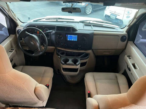 2014 Ford E-Series E-350 SD