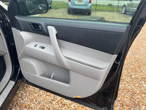 2011 Toyota Highlander SE