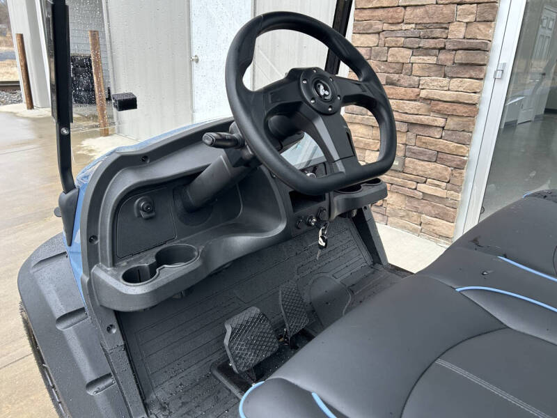 2026 Active pulse 6 Seat lifted