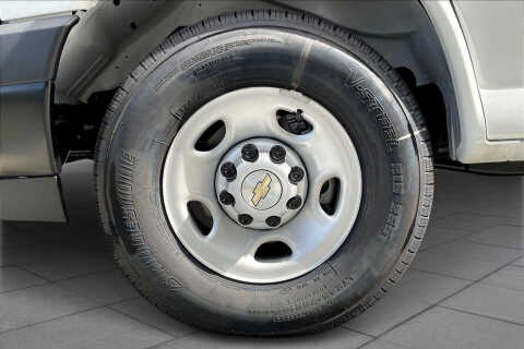 2025 Chevrolet Express 2500