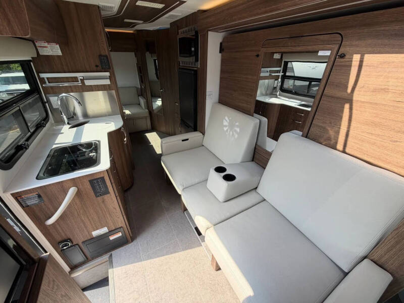 2024 Mercedes-Benz Sprinter