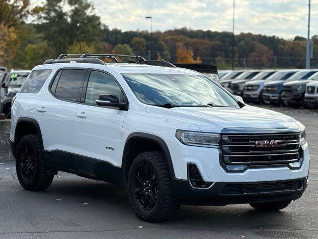 2023 GMC Acadia AT4