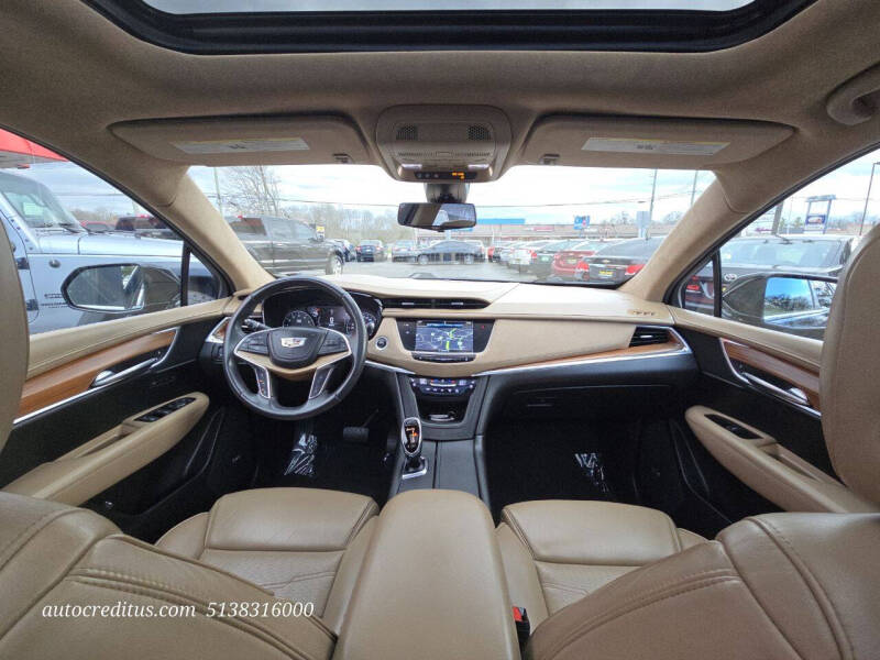 2018 Cadillac XT5 Platinum