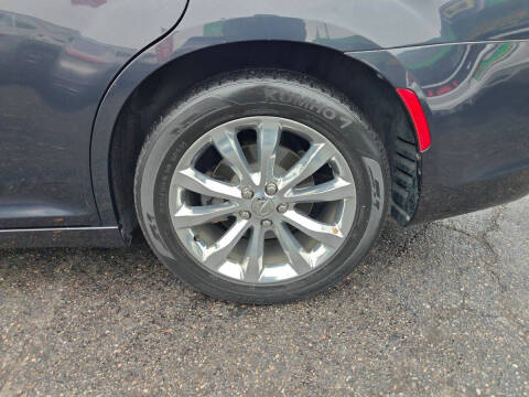 2018 Chrysler 300 Limited