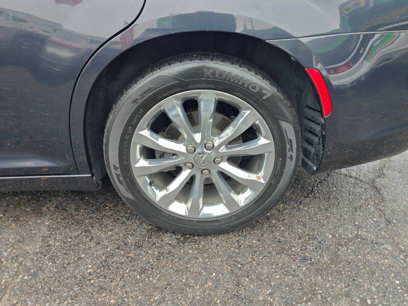 2018 Chrysler 300 Limited