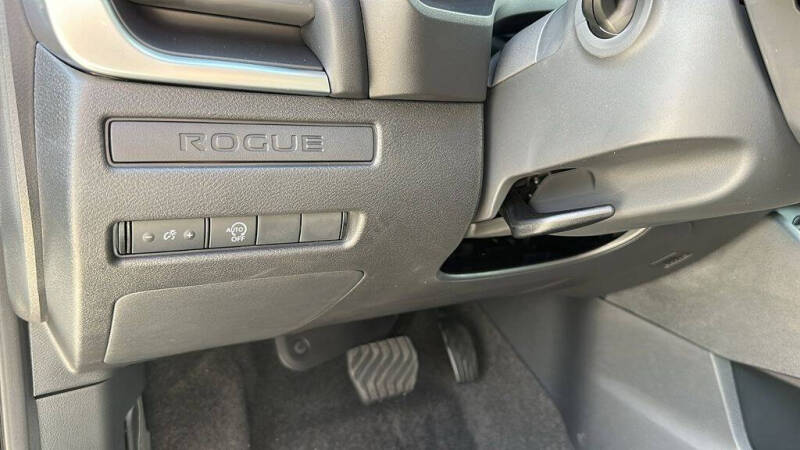 2025 Nissan Rogue S