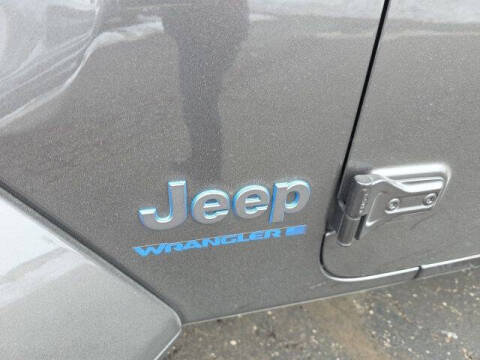 2025 Jeep Wrangler Sahara 4xe