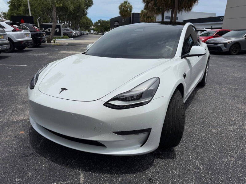 2021 Tesla Model 3 Standard Range Plus