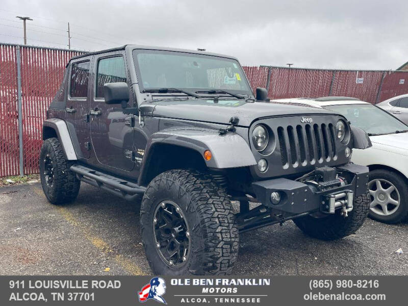 2014 Jeep Wrangler Unlimited Sahara's photo