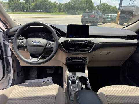 2020 Ford Escape SE