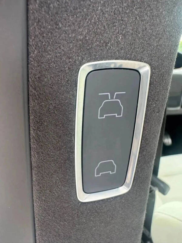 2022 Tesla Model X