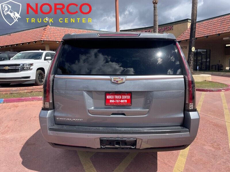 2019 Cadillac Escalade ESV Luxury