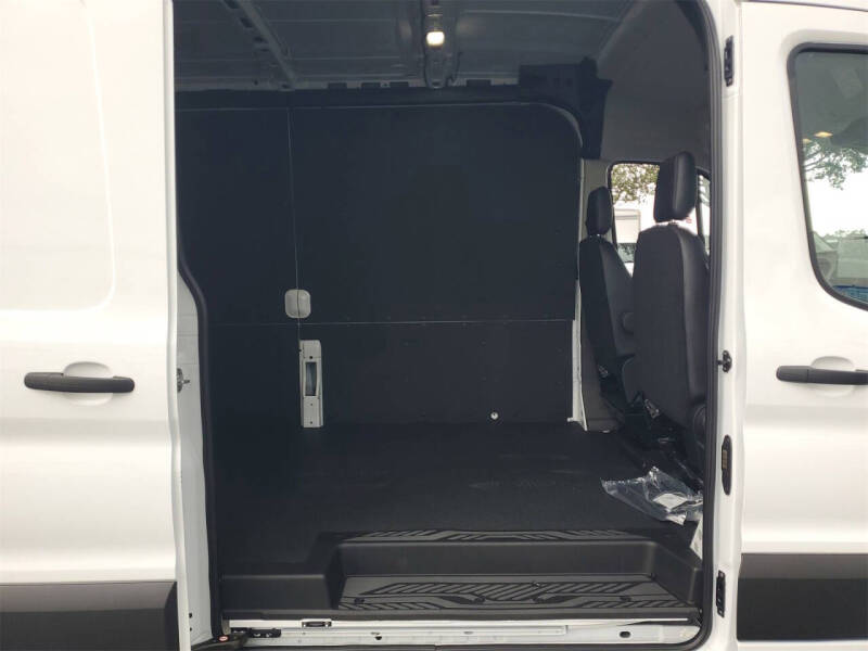 2025 Ford Transit 250