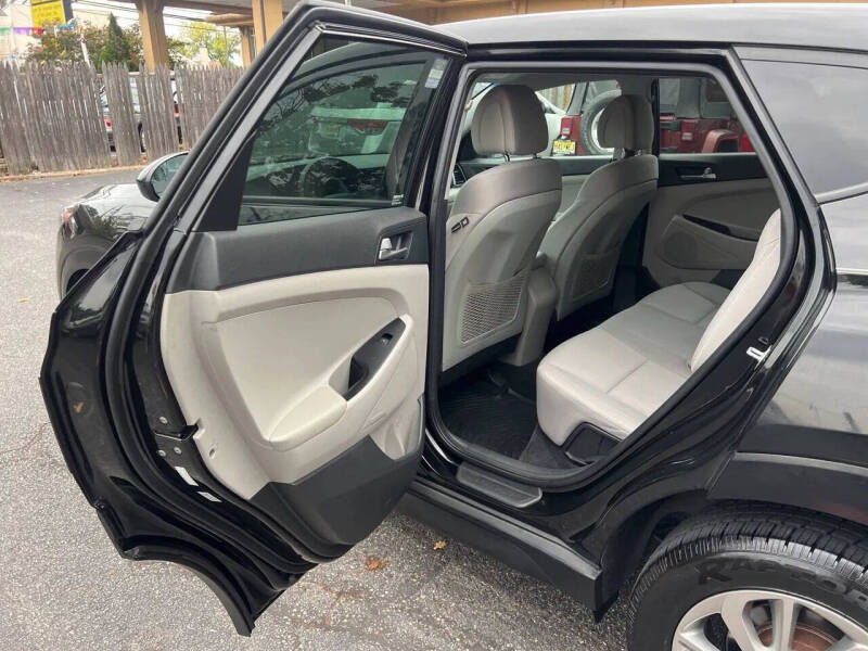 2018 Hyundai Tucson SE