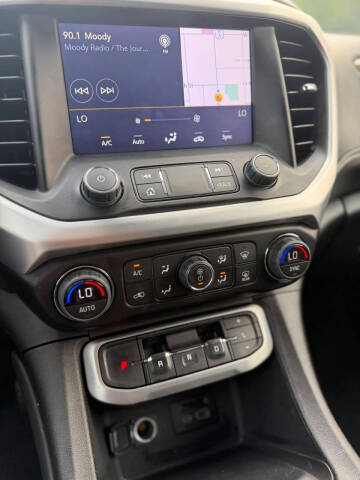 2023 GMC Acadia SLE