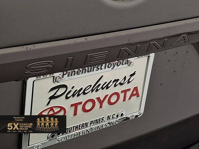 2017 Toyota Sienna LE 7-Passenger