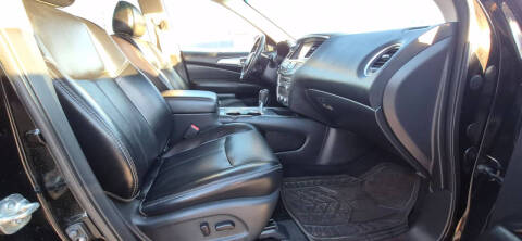 2020 Nissan Pathfinder SL