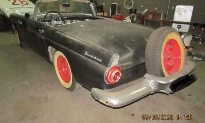 1956 Ford Thunderbird