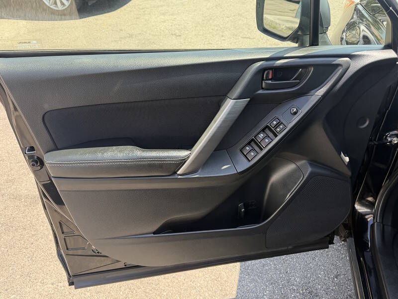 2016 Subaru Forester 2.5i