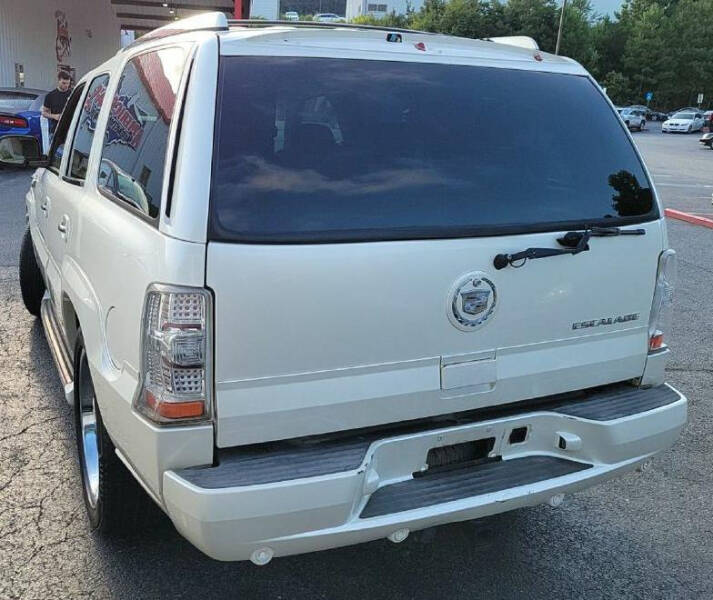 2003 Cadillac Escalade