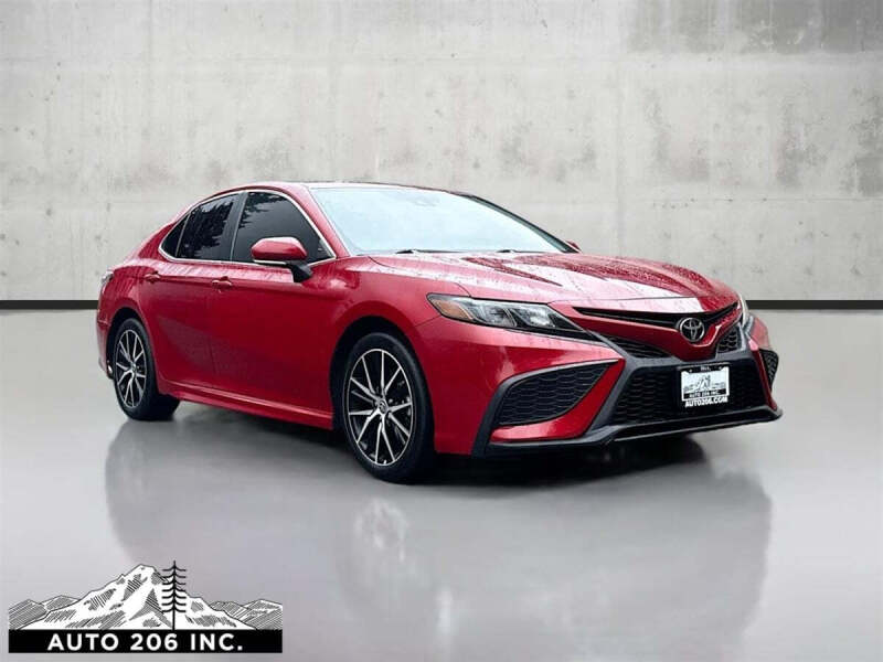 2021 Toyota Camry SE's photo