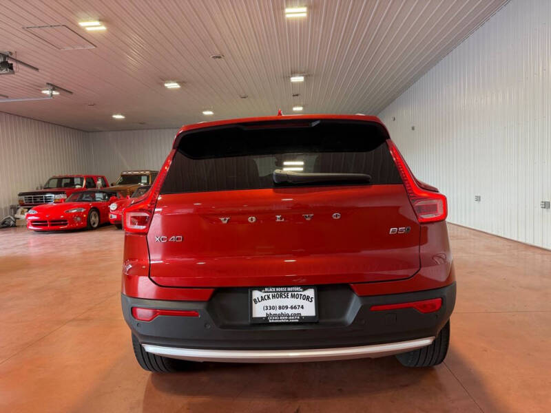 2023 Volvo XC40 B5 Plus Bright Theme