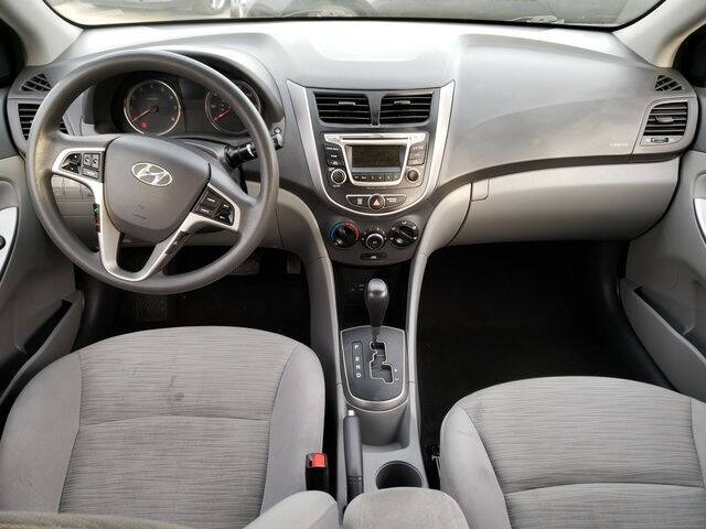 2017 Hyundai Accent Value Edition