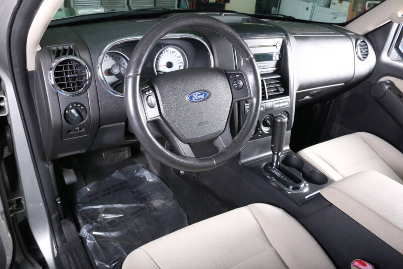 2008 Ford Explorer Sport Trac XLT