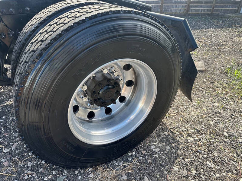 2017 Freightliner Cascadia