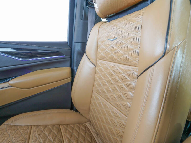 2022 Cadillac Escalade ESV Premium Luxury