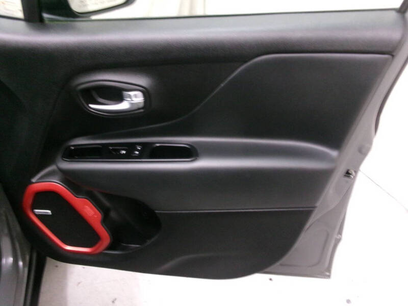 2021 Jeep Renegade Trailhawk