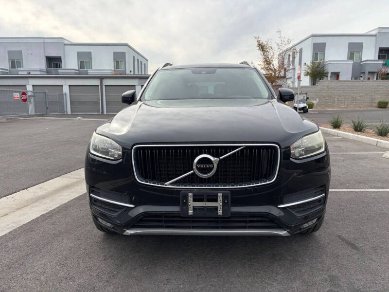 2016 Volvo XC90 T6 Momentum