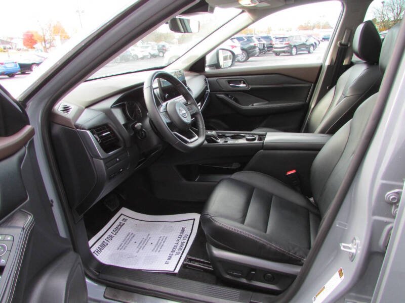 2023 Nissan Rogue SL