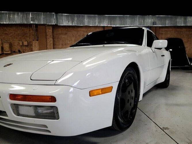 1987 Porsche 944 Turbo