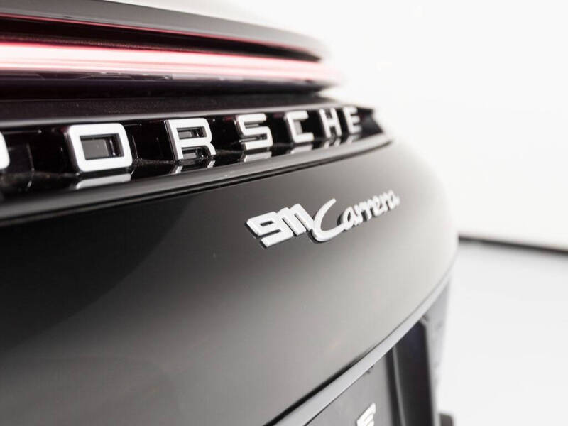 2025 Porsche 911 Carrera