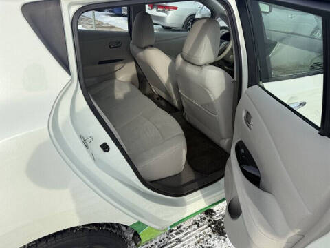 2011 Nissan LEAF SL
