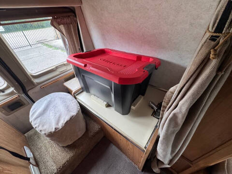 1998 Ford E-Series E-250