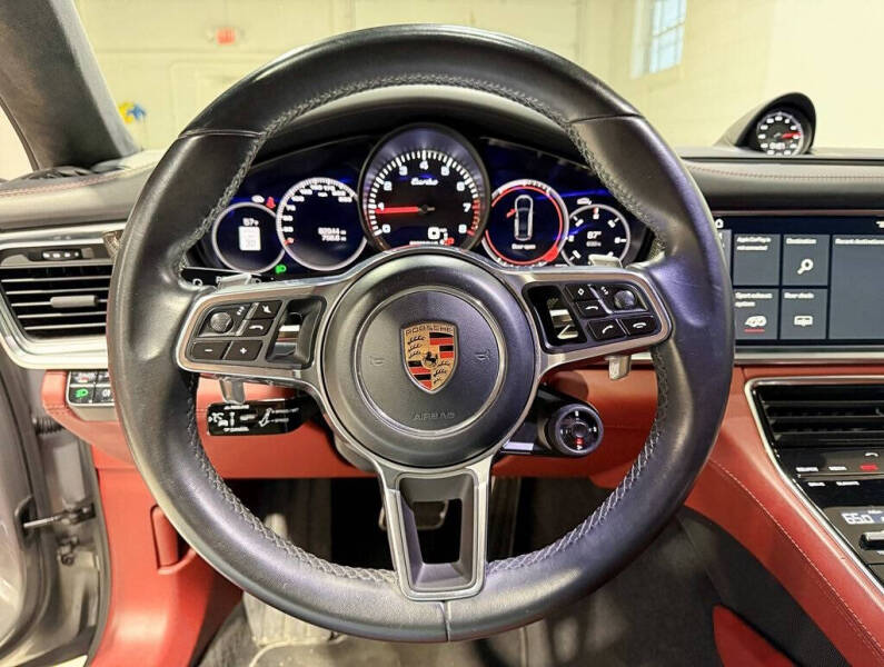 2017 Porsche Panamera Turbo