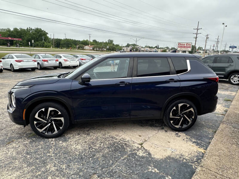 2022 Mitsubishi Outlander SE