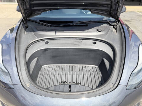 2023 Tesla Model 3 Performance