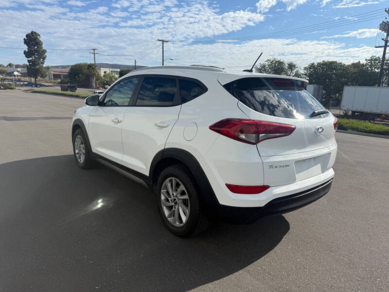2016 Hyundai Tucson SE
