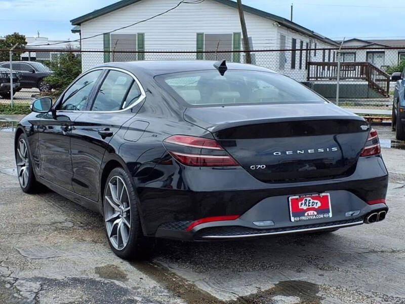 2023 Genesis G70